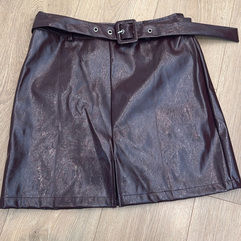 Elegant Brown Leather Skirt